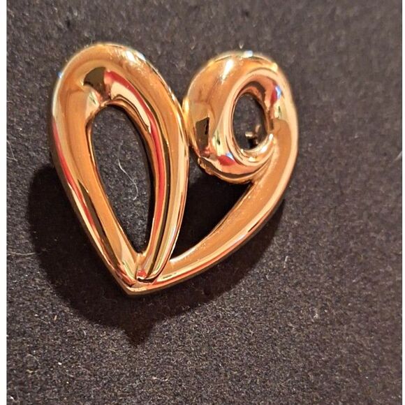 Givenchy Ladies Open Heart Brooch Pin - Picture 1 of 10